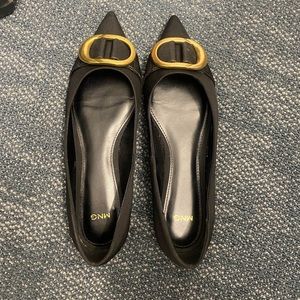 mango flat gold and black stain material